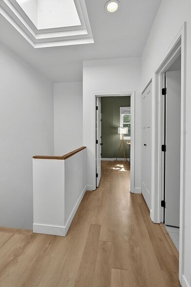 Building Photo - 2809 N Wolcott Ave