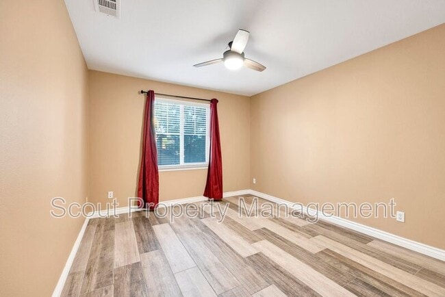 Building Photo - 27427 Lock Haven Ct