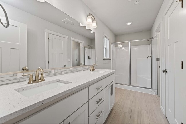 Building Photo - Beautiful 4-Bedroom Camas Home on Quiet Cul-de-Sac | Built in 2020 | Private Backyard