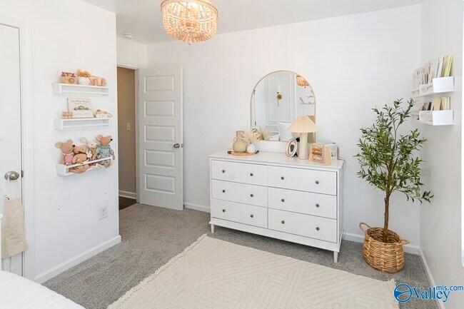 Building Photo - 110 Olde Hearth Rd