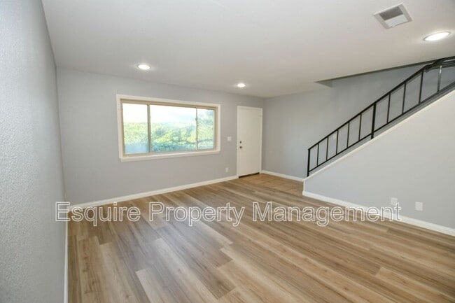 Building Photo - 3151 Kelp Ln