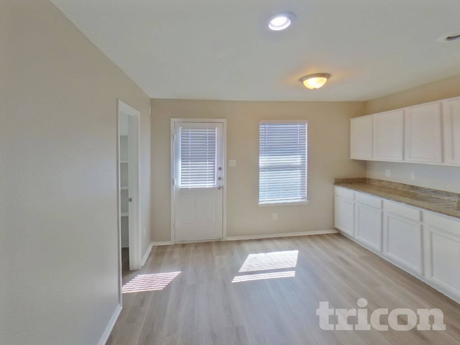 Building Photo - 50 Larkspur Dr