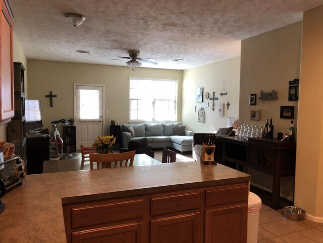 Building Photo - 21387 W Wallis Dr