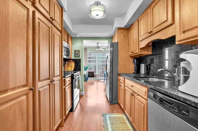 Building Photo - 531 N Ocean Blvd