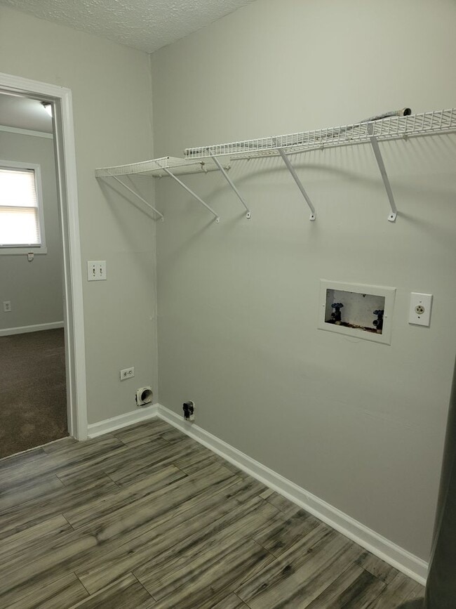 Building Photo - Henry County:  3 bedrooms, 1 Bonus, and 2 baths