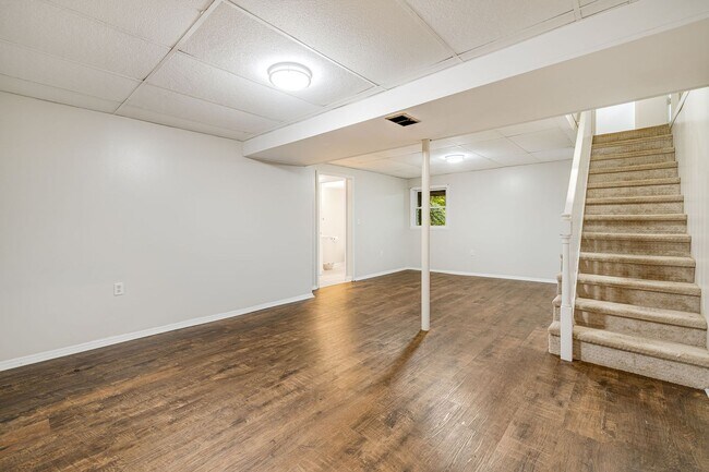 Building Photo - 67 Cub Rd