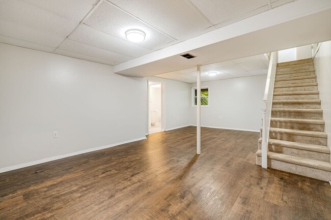 Building Photo - West Asheville 3BR with Fenced Yard & Bonus Room