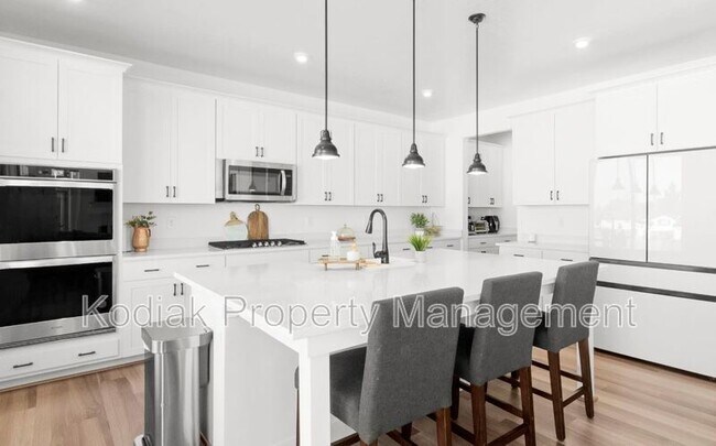 Building Photo - 127 N 4450 W