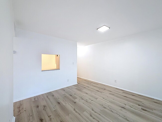 Building Photo - 961 NW 45th St