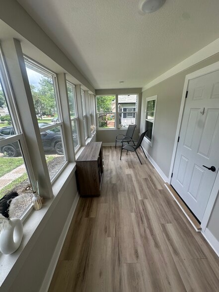 Primary Photo - 4027 8th Pl