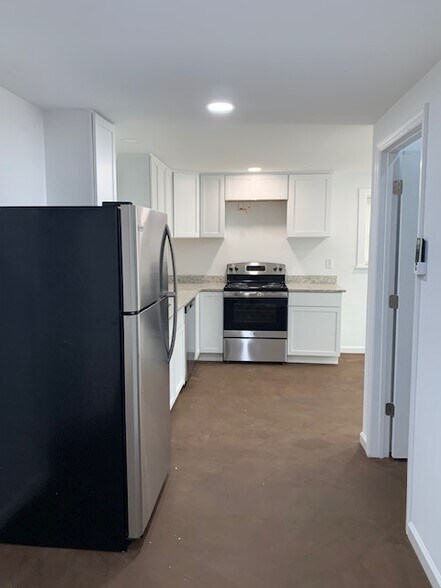 Building Photo - 1106 Marquis Rd