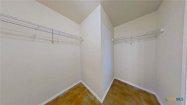Building Photo - 126 Sylvan St