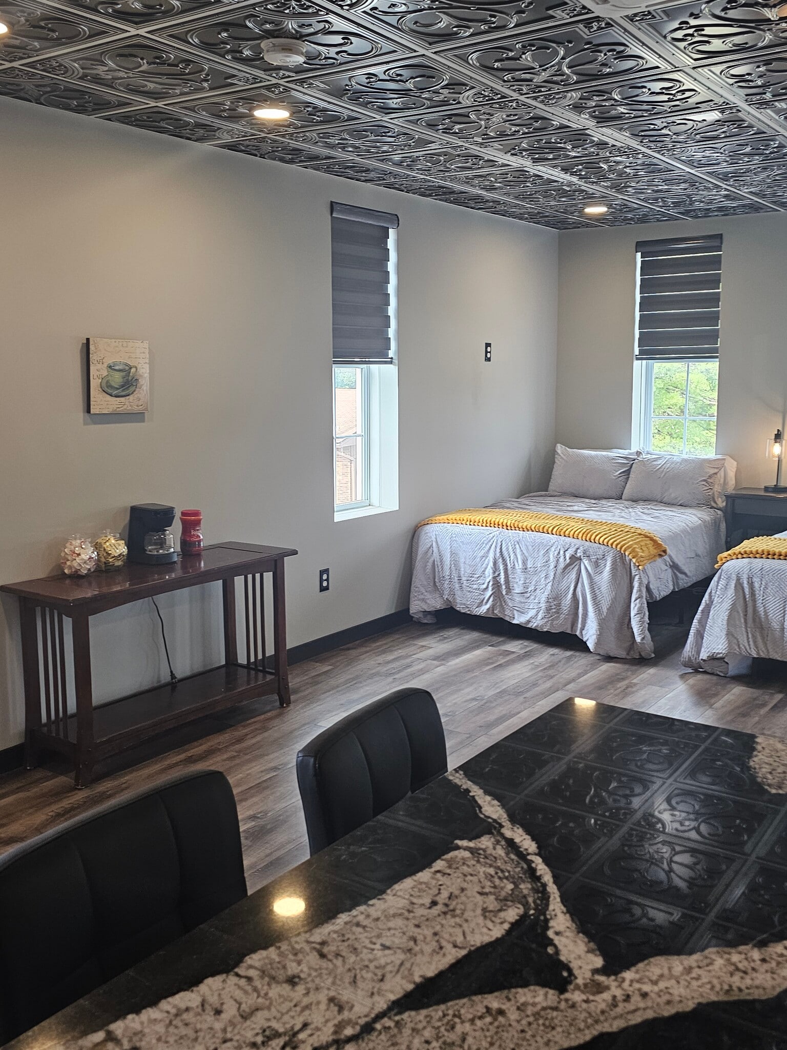 Building Photo - 223 Main St