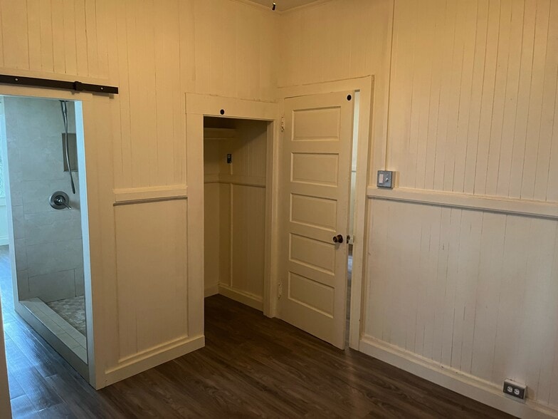 Building Photo - 169 Panaewa St