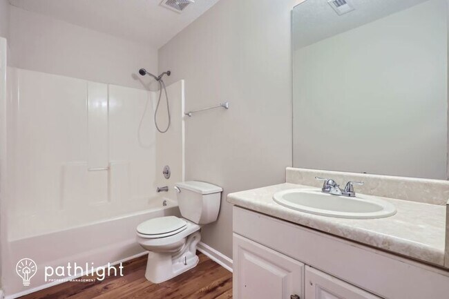 Building Photo - 701 Brentwood Pkwy