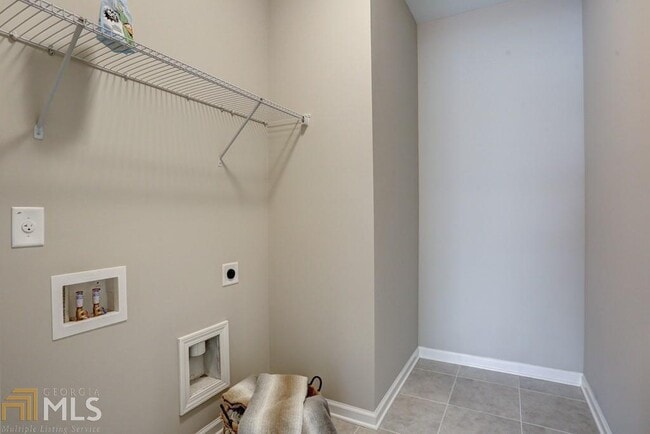 Building Photo - 10120 Windalier Way