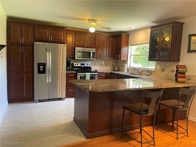 Building Photo - 378 Dover Pl