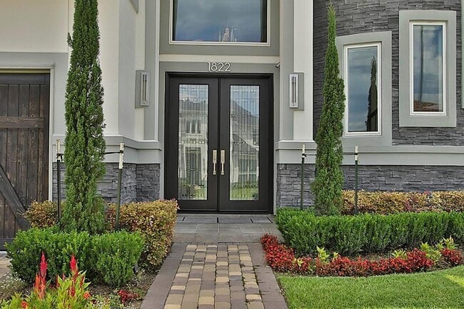 Building Photo - 1822 Jade Hollow Ln