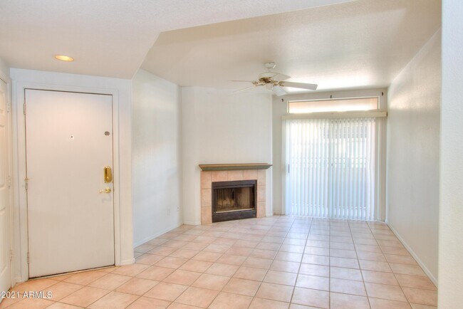 Building Photo - 10410 N Cave Creek Rd