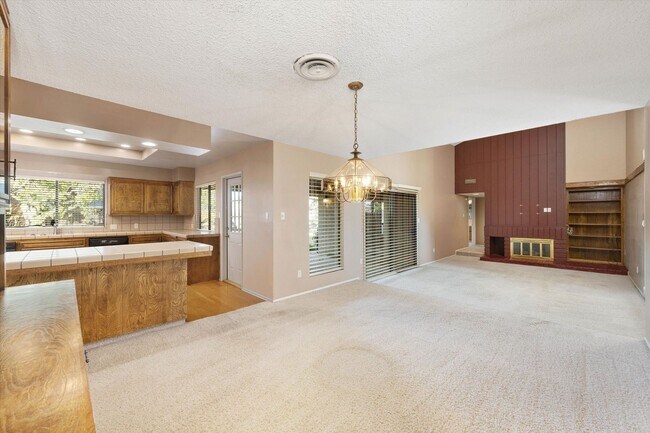 Building Photo - 7808 Selkirk Dr