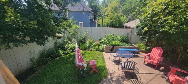 Building Photo - 505 N 16th Ave E