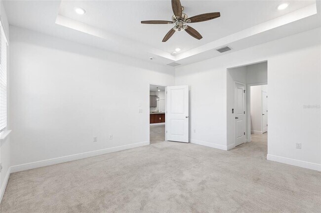 Building Photo - 33034 Sand Creek Dr
