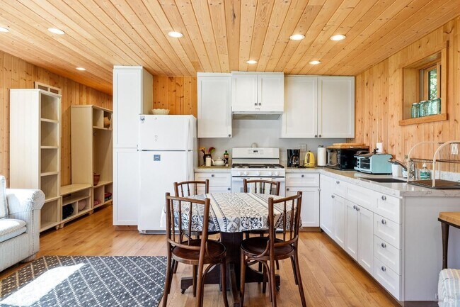 Building Photo - 12732 Sir Francis Drake Blvd