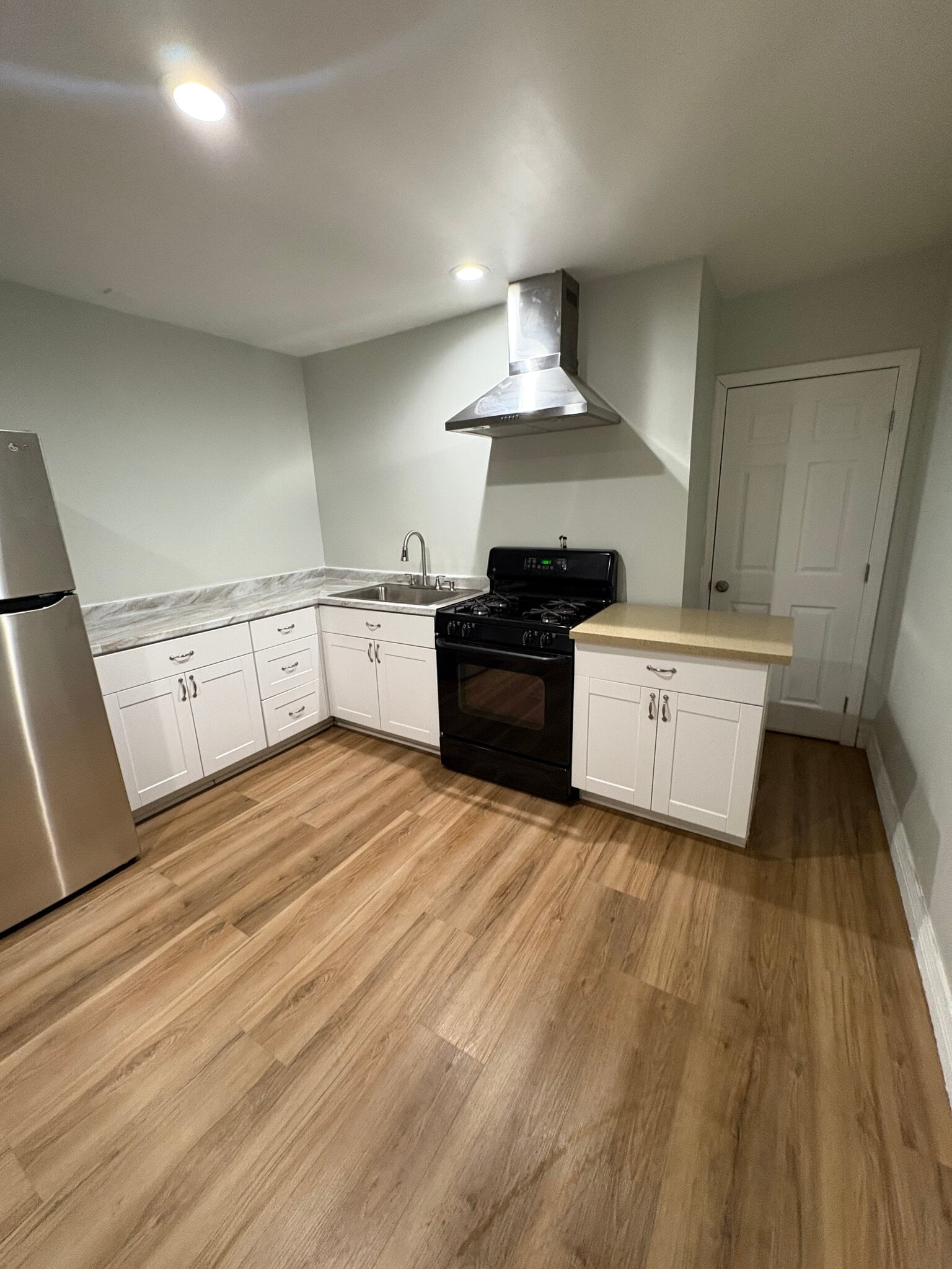 Building Photo - 23592 Flight St