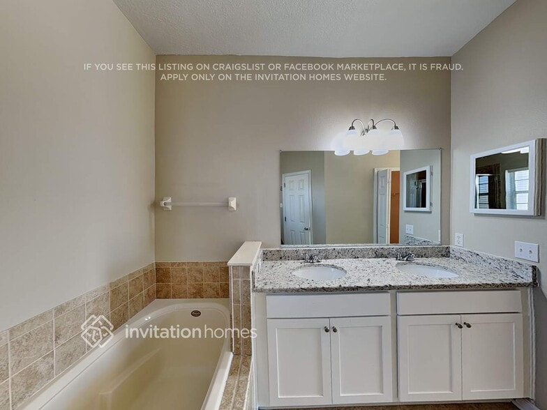 Building Photo - 1028 Derbyshire Dr