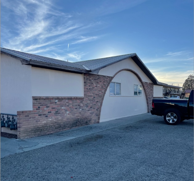 Building Photo - 2803 E 22nd St