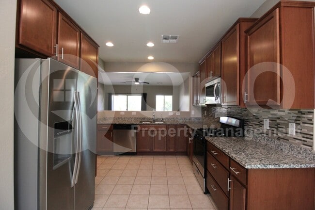 Building Photo - 5614 W Montebello Way