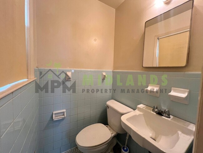 Building Photo - 1217 Faraway Dr