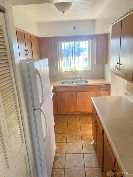 Building Photo - 2032 Emerson Ave