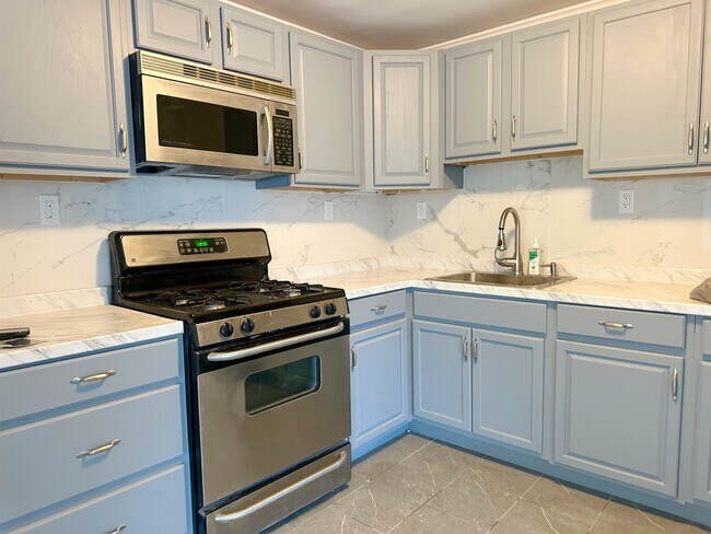 Building Photo - 367 Mercer Loop