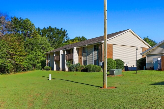 Interior Photo - Country Creek Apartments
