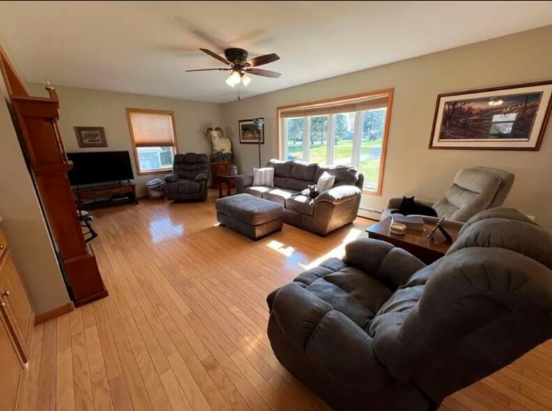 Building Photo - 501 Pone Ln