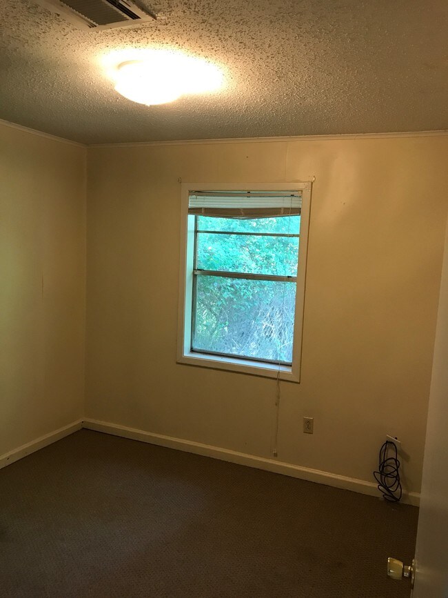 Building Photo - 3351 Highway 594