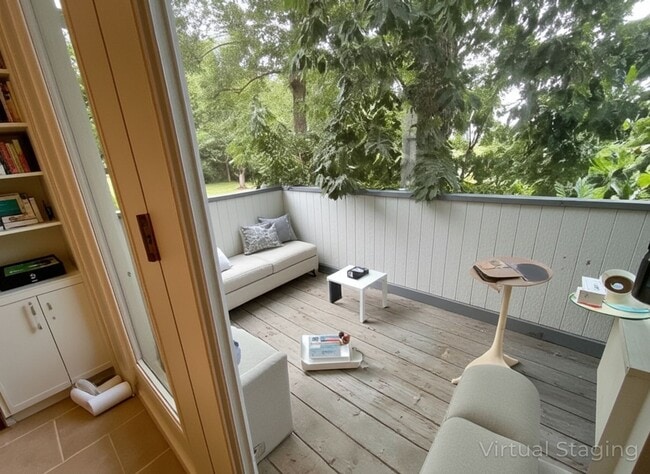 Building Photo - Spacious 3 bedroom 3.5 Baths 2 Home Office...