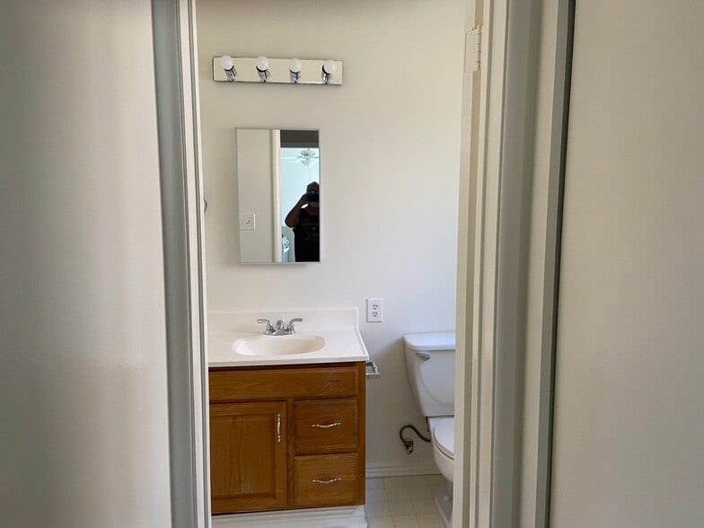 Bathroom - 322 Cornell Dr