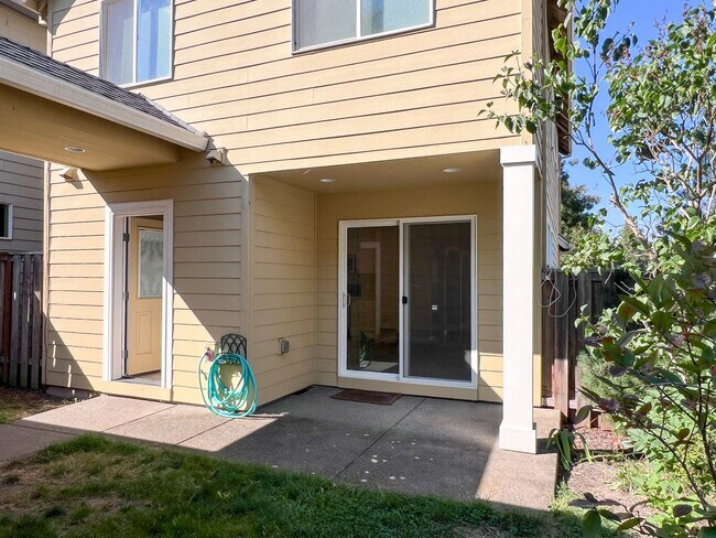 Building Photo - 3BD/2.5BA HOME IN CORVALLIS