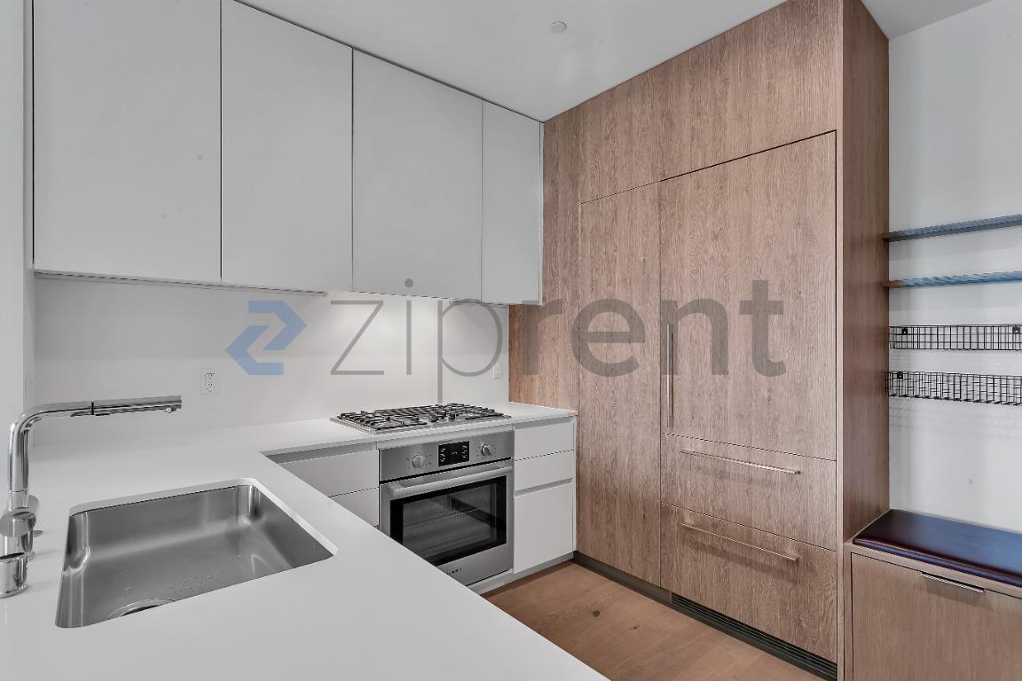 Building Photo - Unit 404