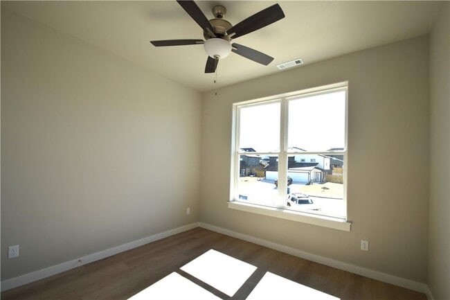 Building Photo - 1804 SW Casuarina Dr