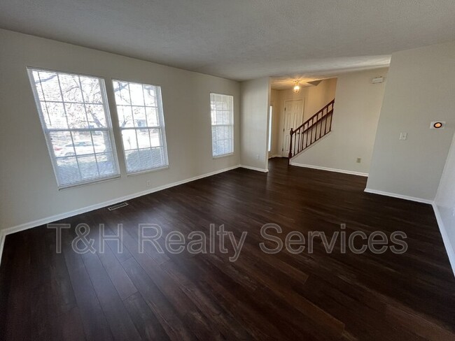 Building Photo - 6827 Antelope Dr