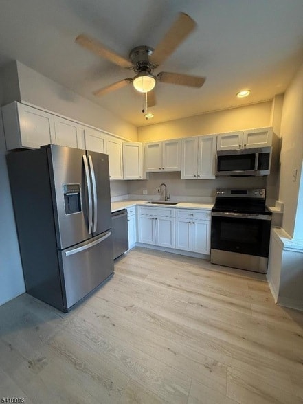 Building Photo - 332 Belleville Ave