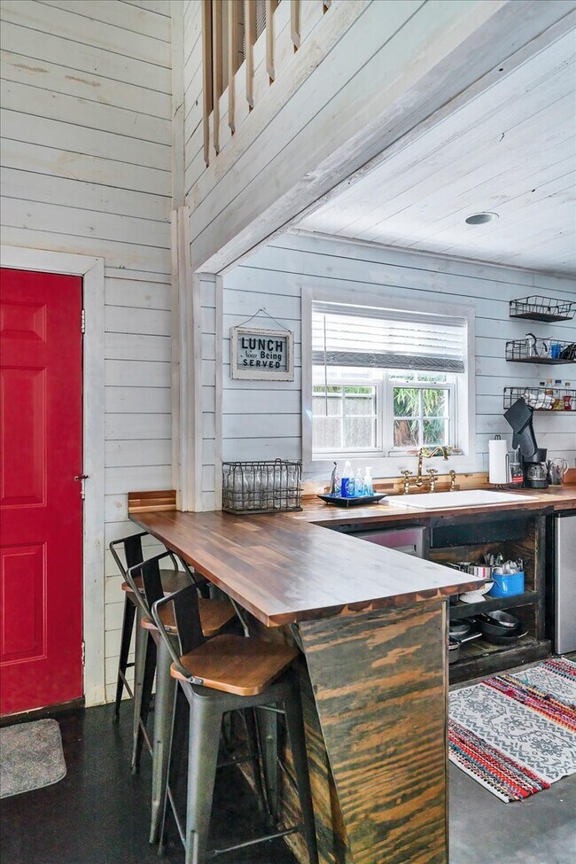 Building Photo - 2796 Camp Easter Rd