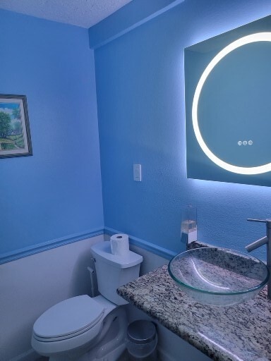 Building Photo - 376 N Post Oak Ln