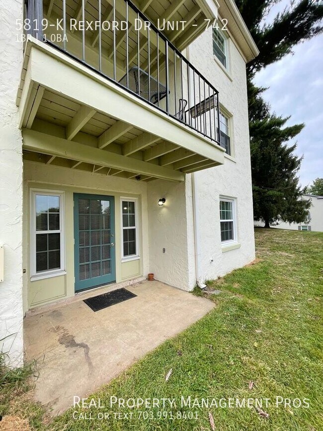 Building Photo - 5819-K Rexford Dr Unit-742