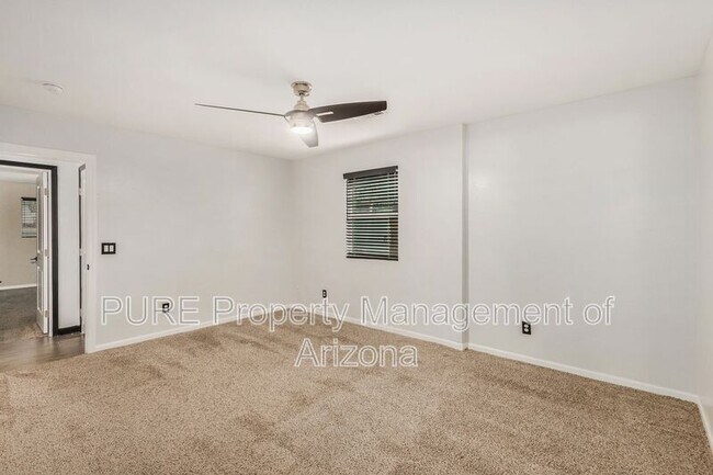 Building Photo - 2201 E Montecito Ave