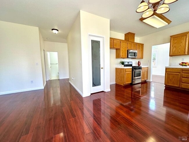 Building Photo - 622 Stonehenge Dr