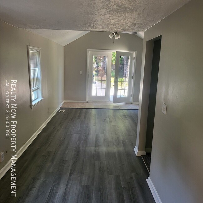Building Photo - 18022 Marcella Rd
